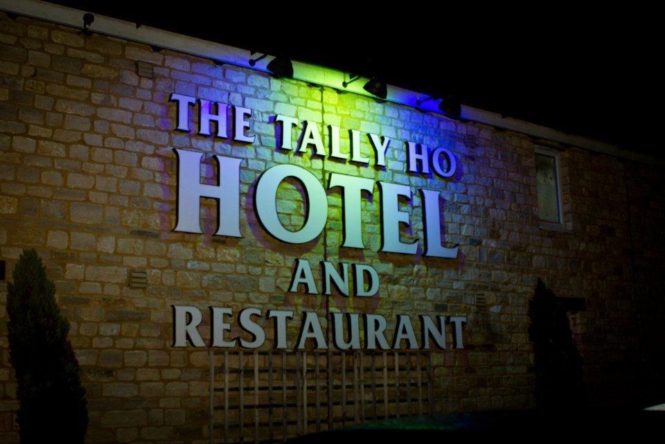 The Tally Ho Hotel - B&B Bicester Exterior foto
